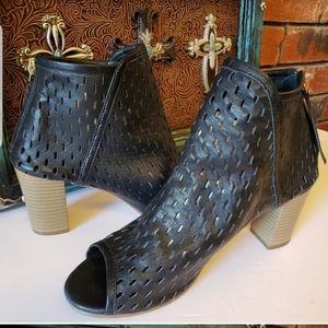 SALE !!! DUNE Leather Ankle Bootie